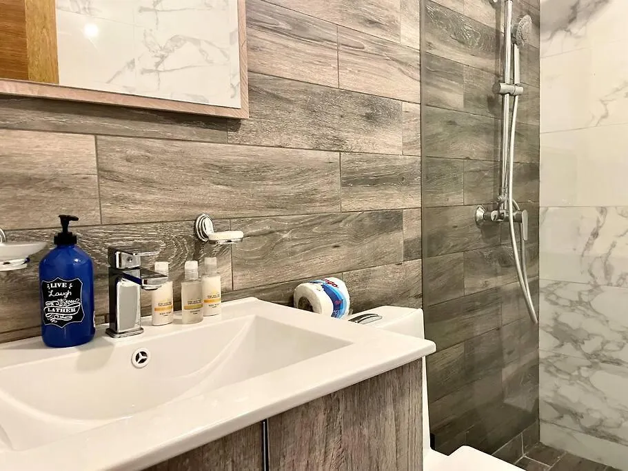 Luxury 1 Bdr , Rooftop Pool, Gym, In Downtown D2 산토도밍고